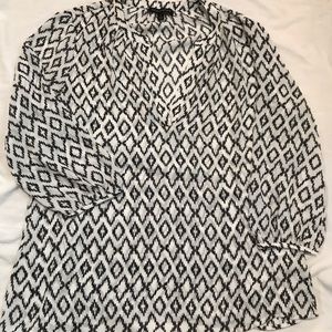 Black and White Banana Republic Tunic